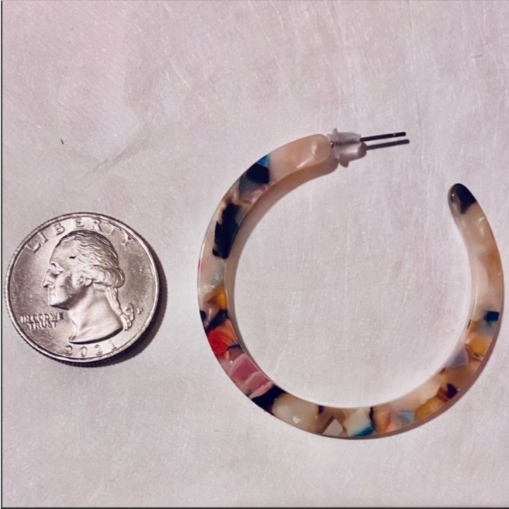 Last pair! Multi marble resin drop hoop earrings stud - Picture 6 of 8